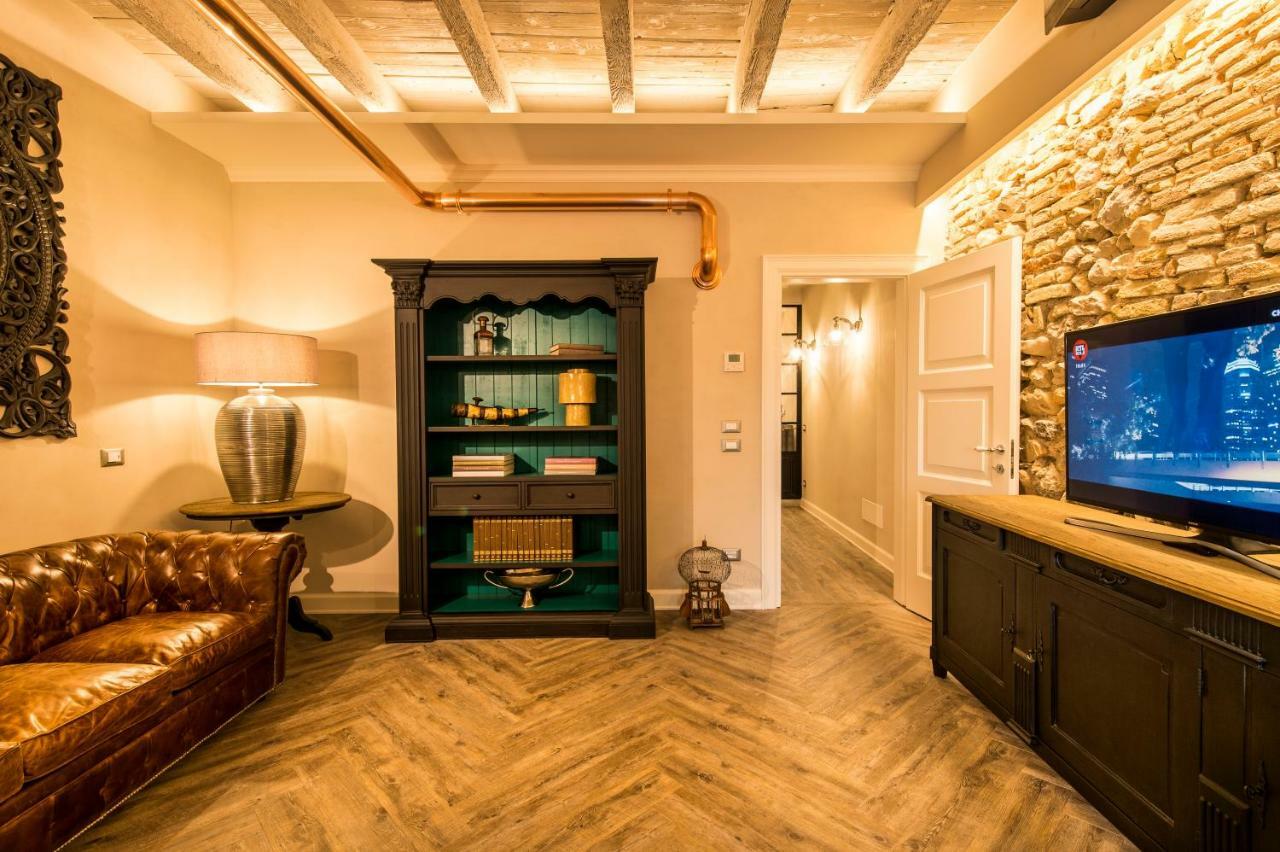 La Vite 2.0 Apartments Desenzano del Garda Exteriör bild